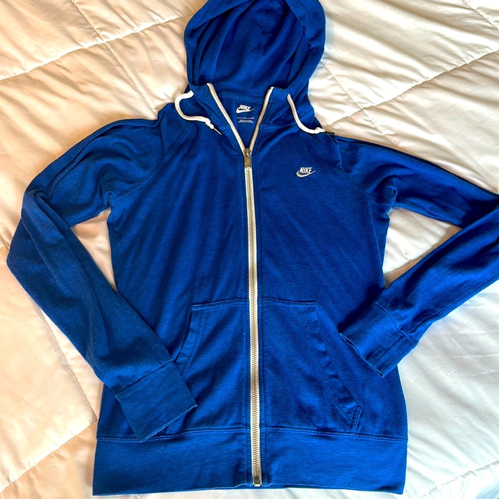 Nike zip up small